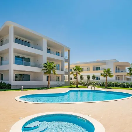 Well Located Apartment, Ancora, Porto De Mos *